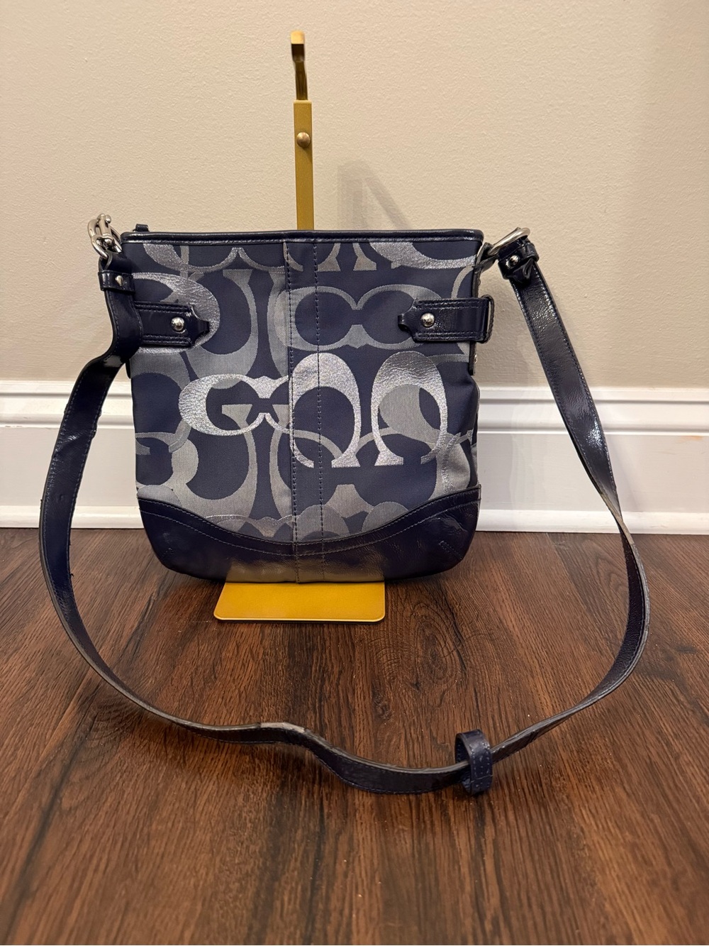 Rehab-✨ Coach Optic Metallic Signature Chain Navy Bag (F19820) ✨